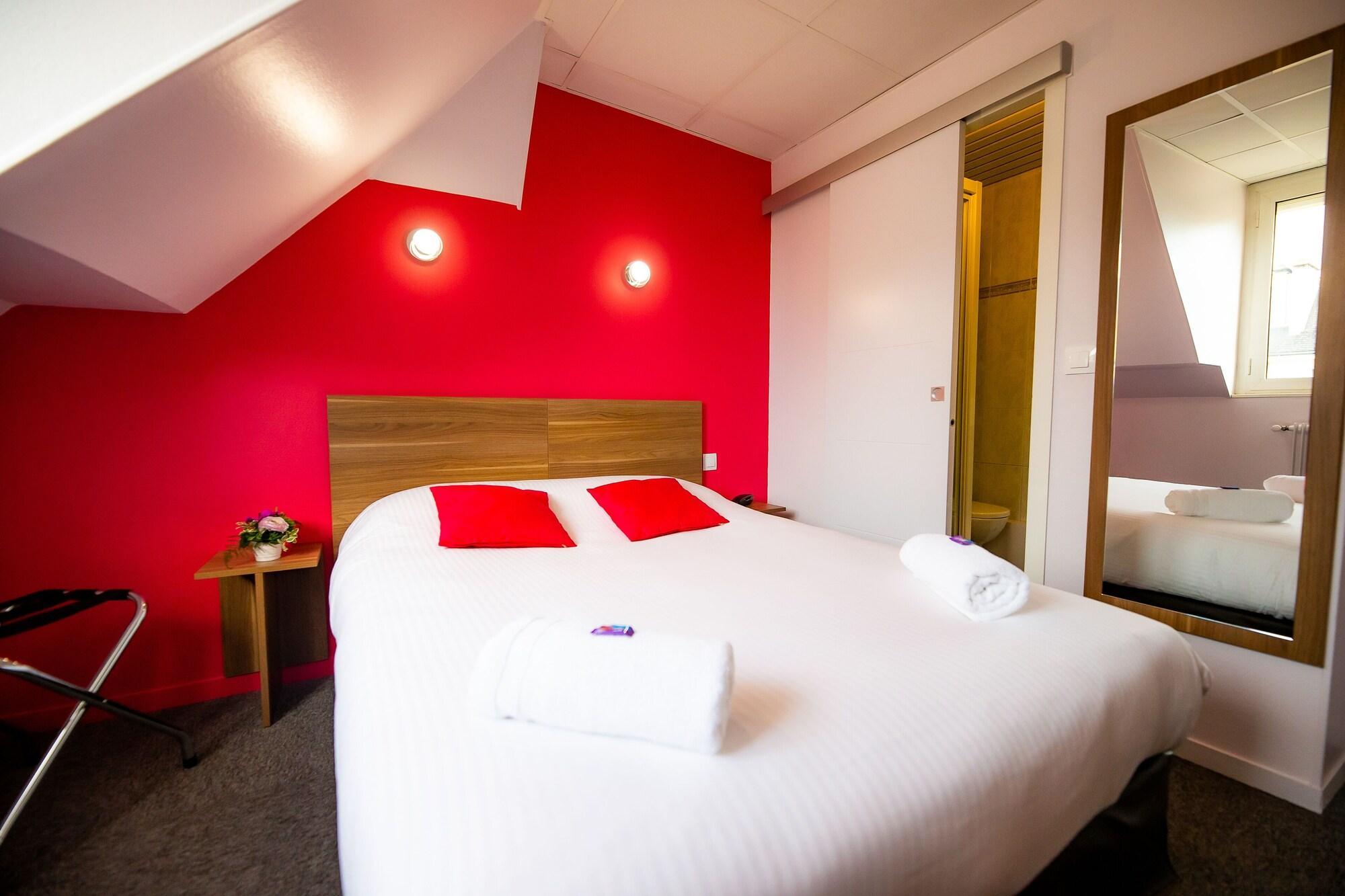 קאין Logis Hotel Du Chateau מראה חיצוני תמונה