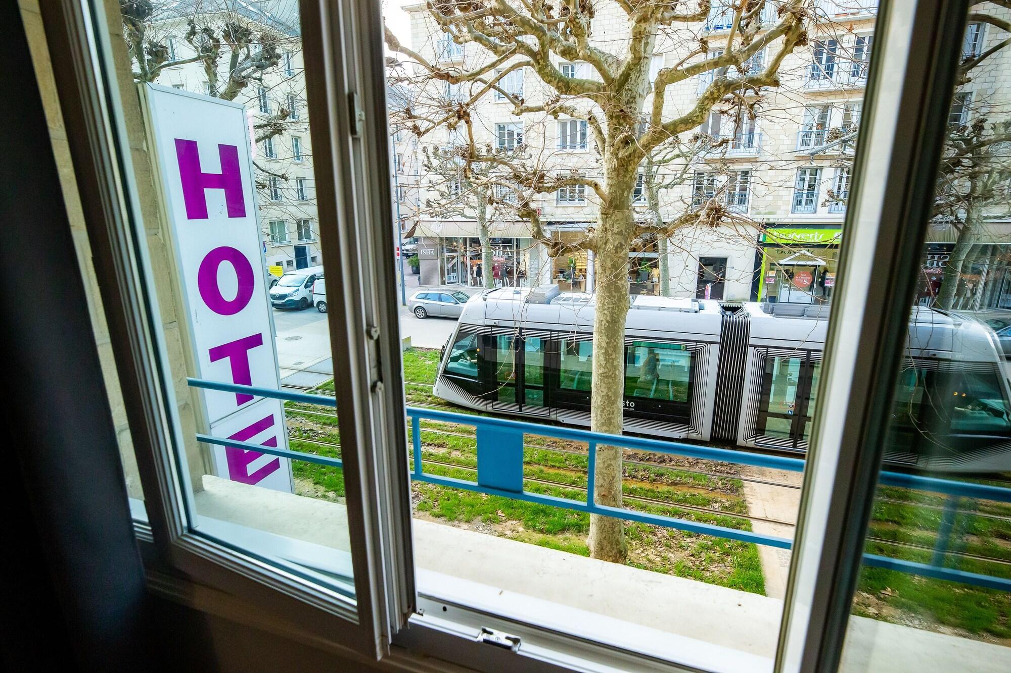 קאין Logis Hotel Du Chateau מראה חיצוני תמונה