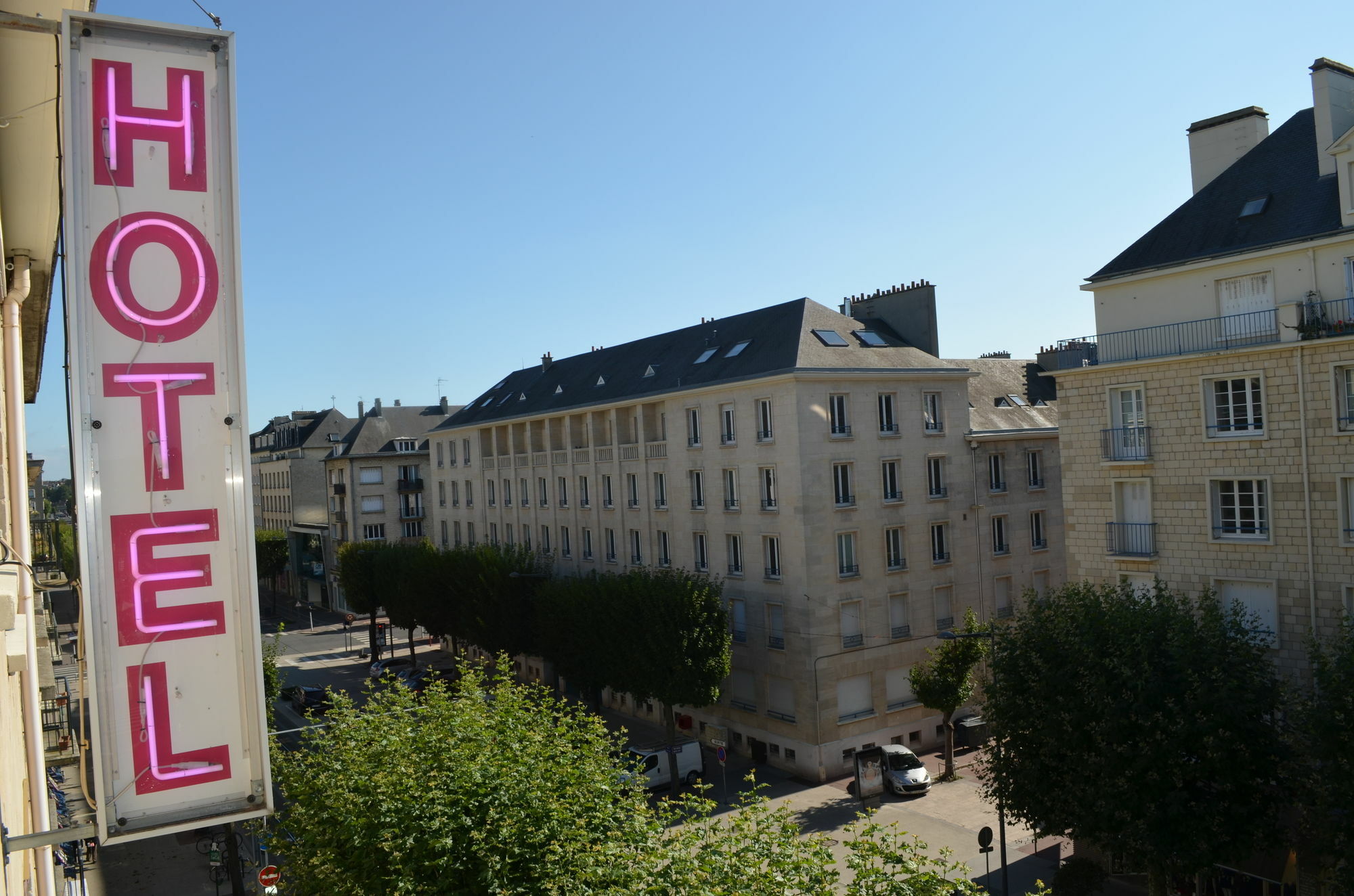 קאין Logis Hotel Du Chateau מראה חיצוני תמונה